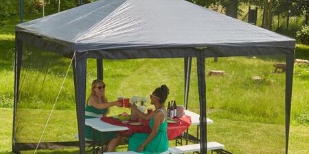 aandachtspunten partytent zwart